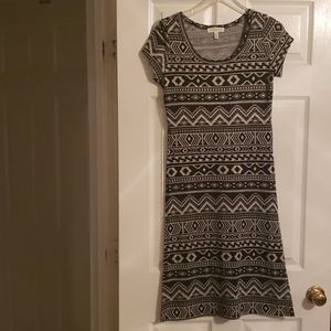 A long dress short sleeve shirt